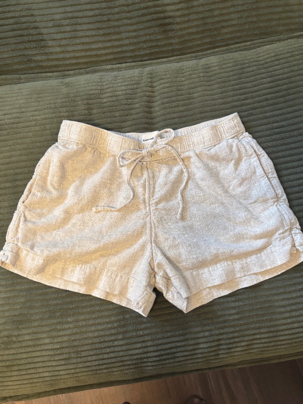 Abercrombie and fitch cream linen shorts